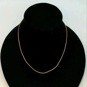 Vintage Estate 16 in Gold Tone Necklace